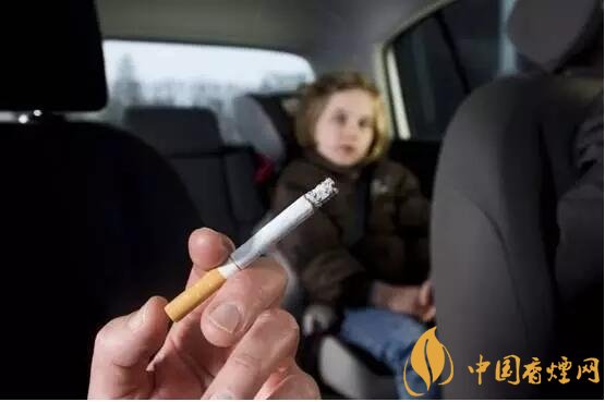 車內(nèi)抽煙更易致癌，車內(nèi)二手煙讓車受傷
