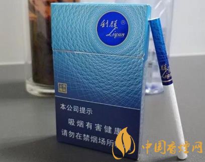 利群休閑系第一款細(xì)支高價煙僅僅是官方報(bào)價就達(dá)到了100元一包！