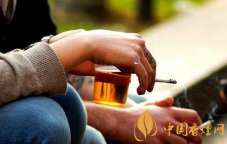 戒煙和戒酒哪個(gè)難 戒煙和戒煙同時(shí)進(jìn)行會更好嗎?